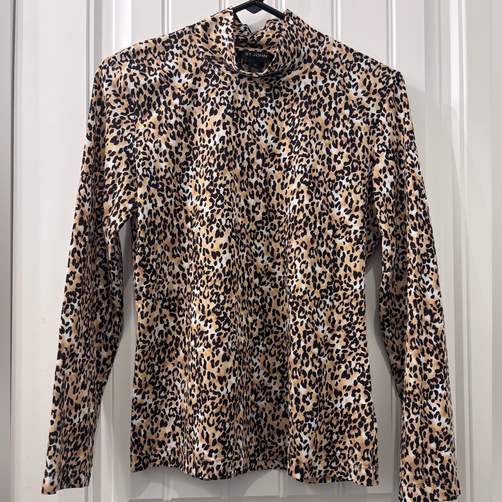 St. John Leopard-Print Long Sleeve Tee in Tan and Black